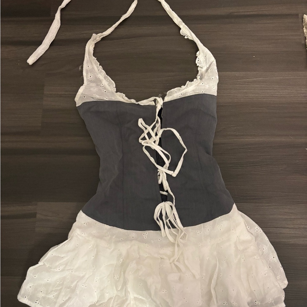 Boutique ten shop Elegant White and Gray Lace-Up